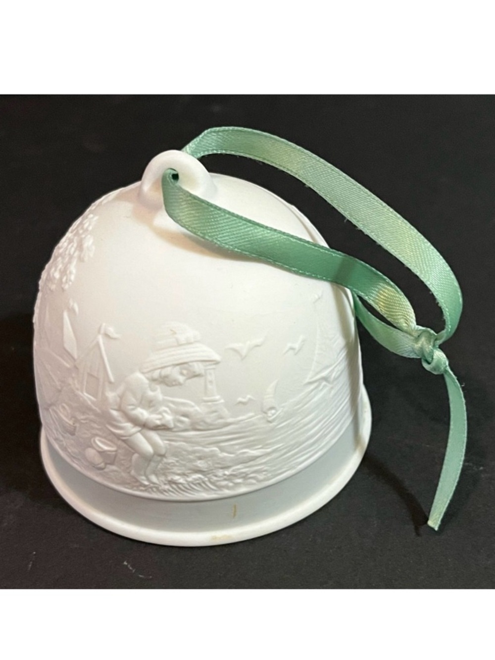 Lladro 1992 Porcelain Summer Bell Collectors Society Green Ribbon #17614 3-inch